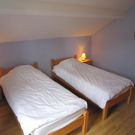 Contemporary Holiday Home In Houffalize With Private Garden ภายนอก รูปภาพ