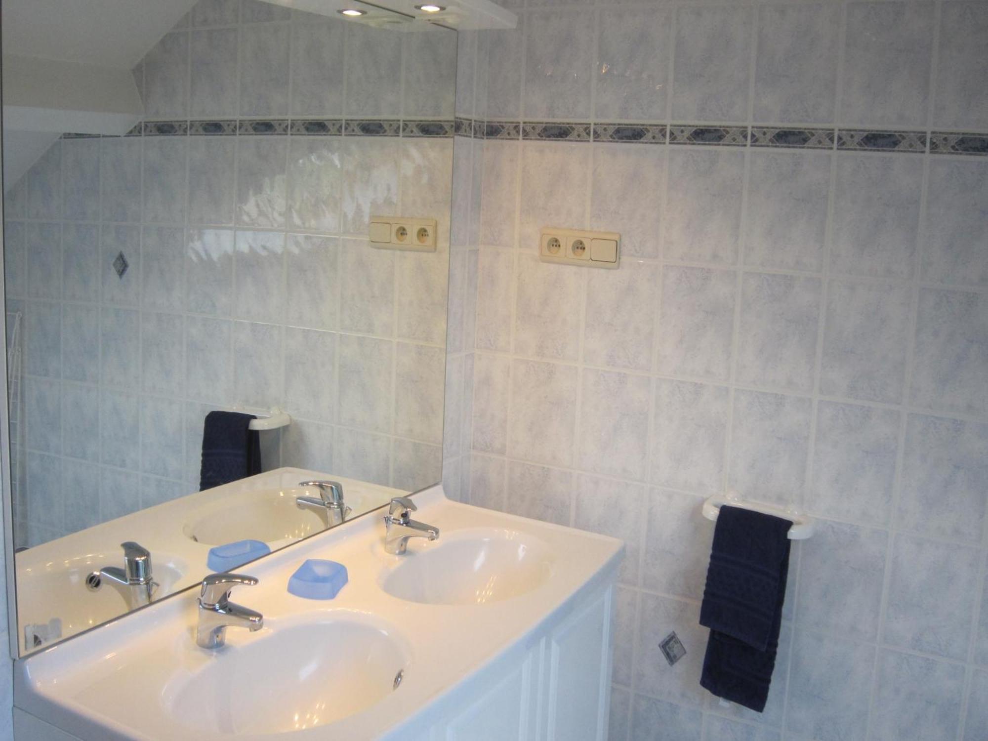 Contemporary Holiday Home In Houffalize With Private Garden ภายนอก รูปภาพ