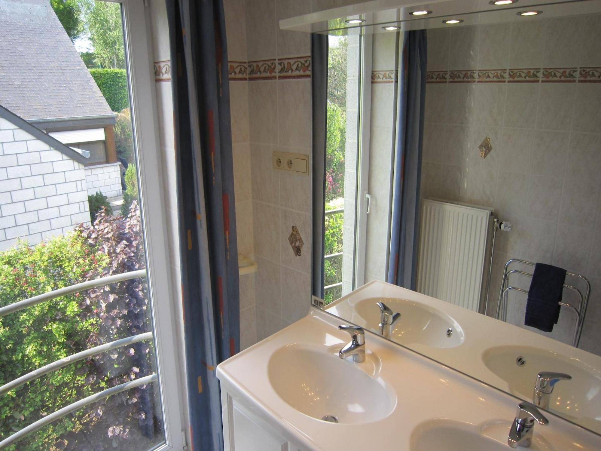 Contemporary Holiday Home In Houffalize With Private Garden ภายนอก รูปภาพ