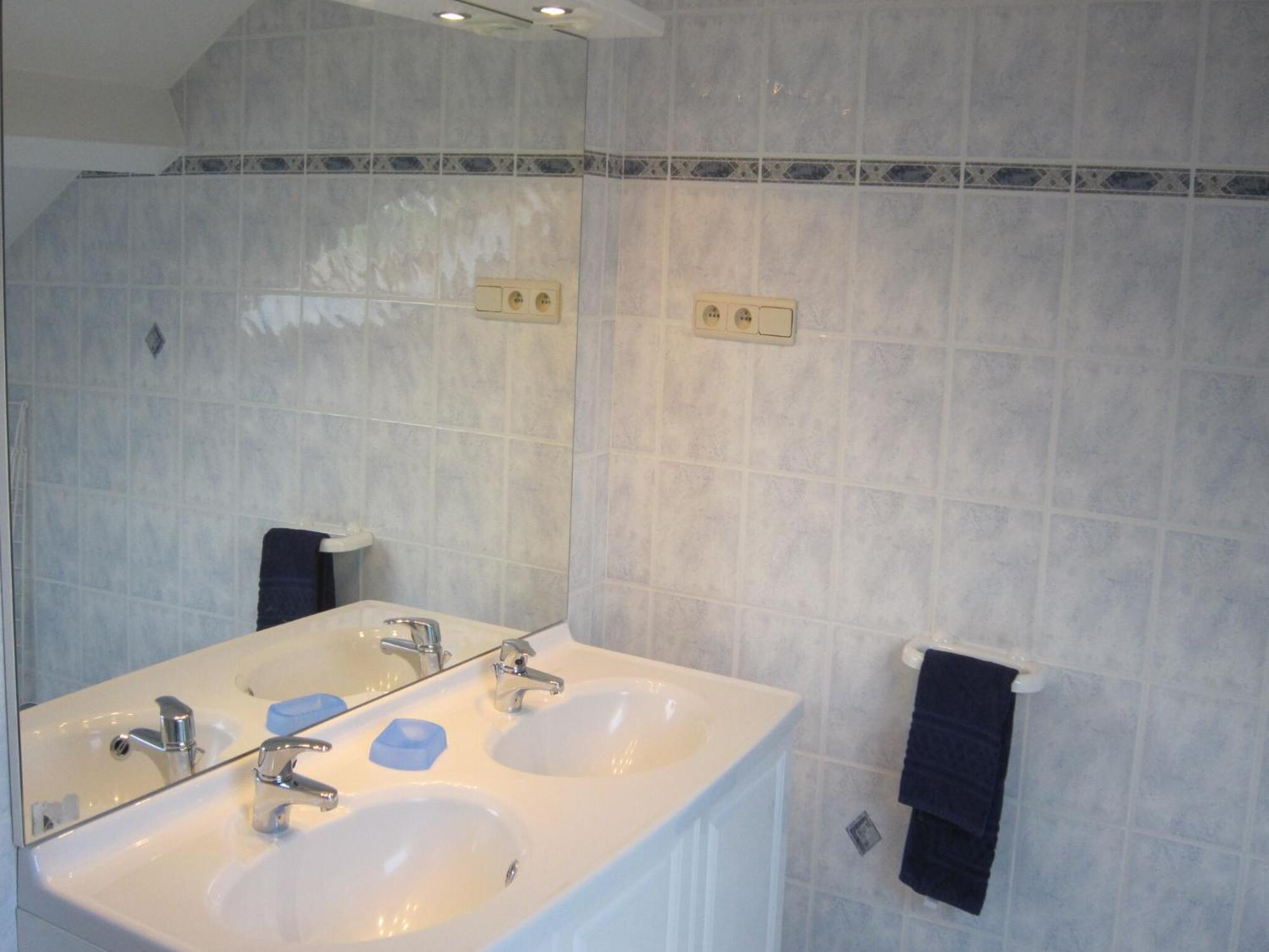 Contemporary Holiday Home In Houffalize With Private Garden ภายนอก รูปภาพ