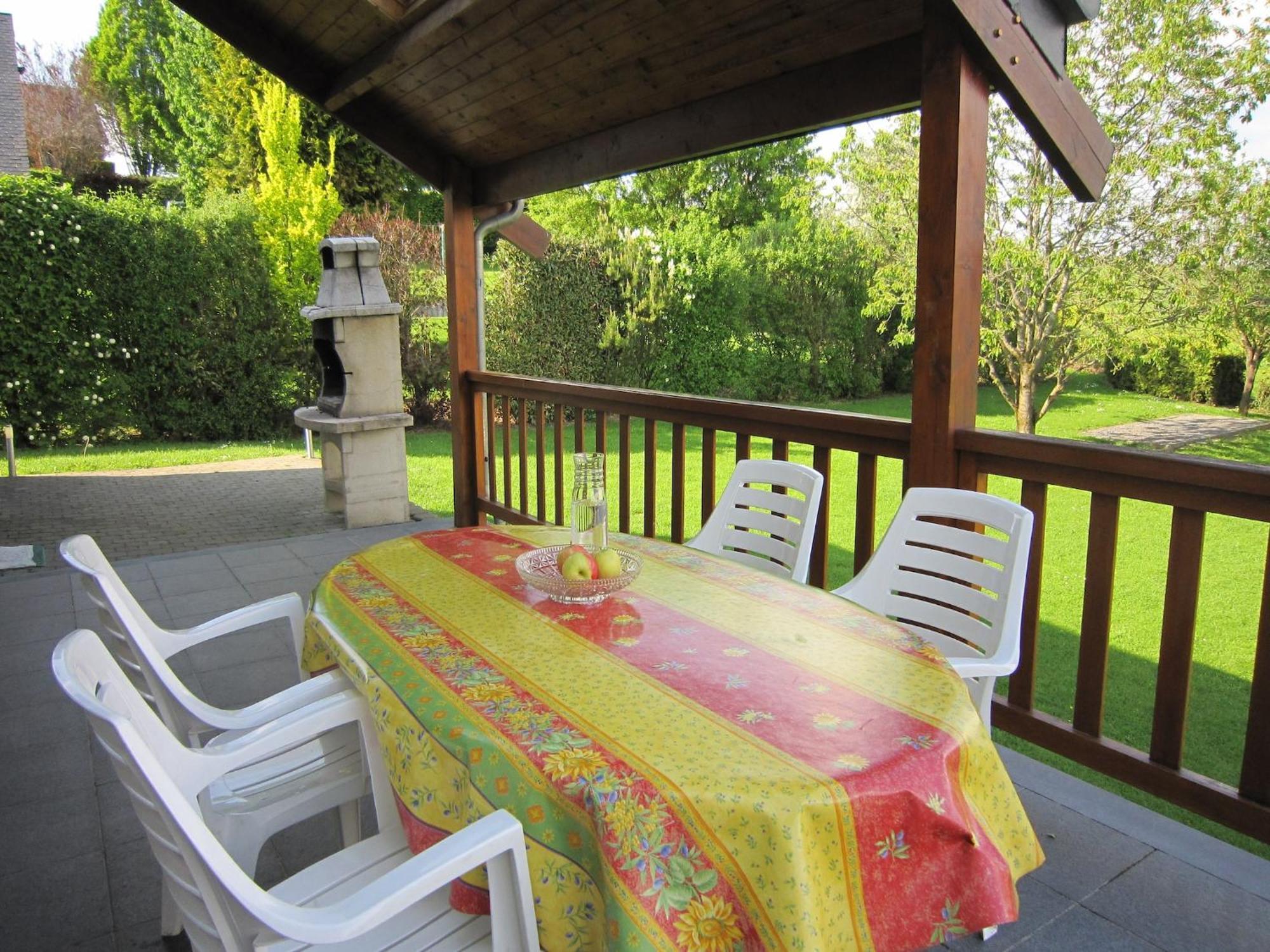 Contemporary Holiday Home In Houffalize With Private Garden ภายนอก รูปภาพ